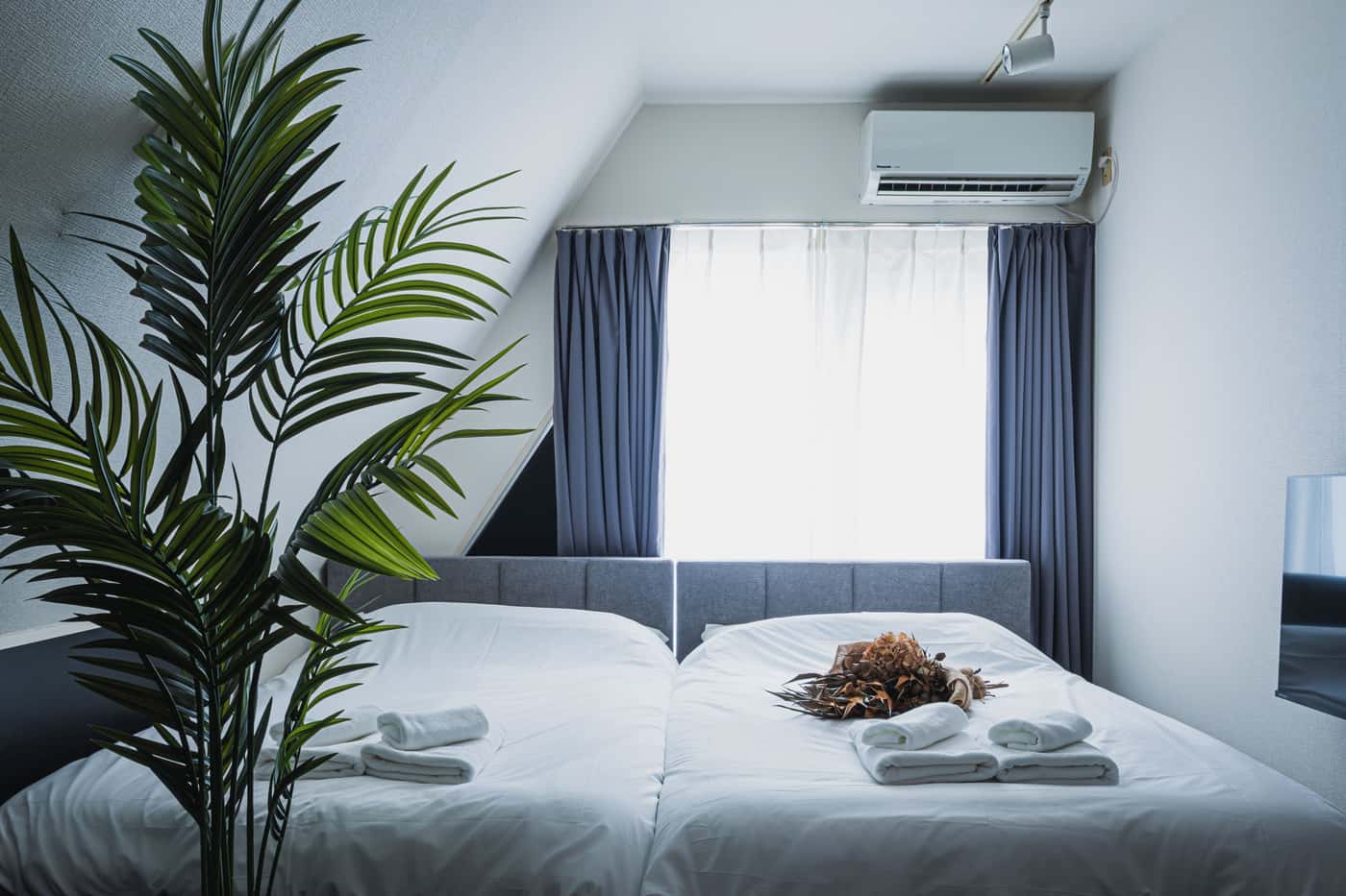 Twin Room — Akasaka, Tokyo