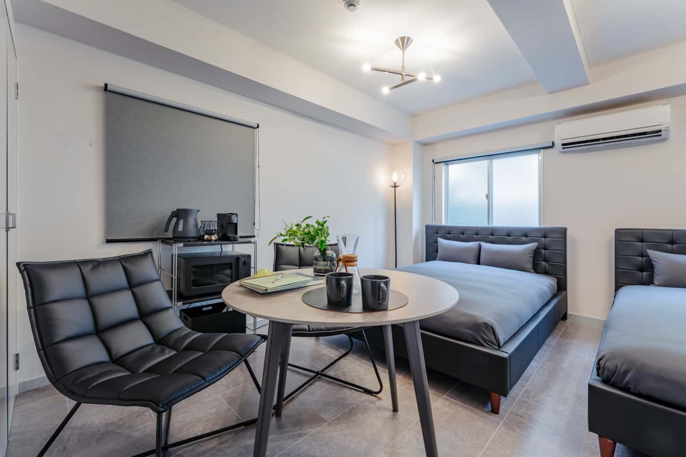 Room 202 — Nakano-shinbashi, Tokyo